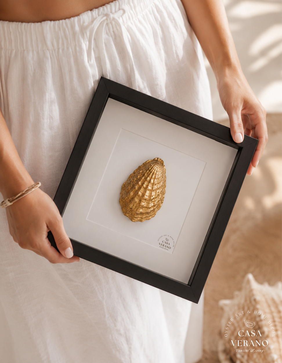 Verano No. 04 – Golden Oyster | Black Frame