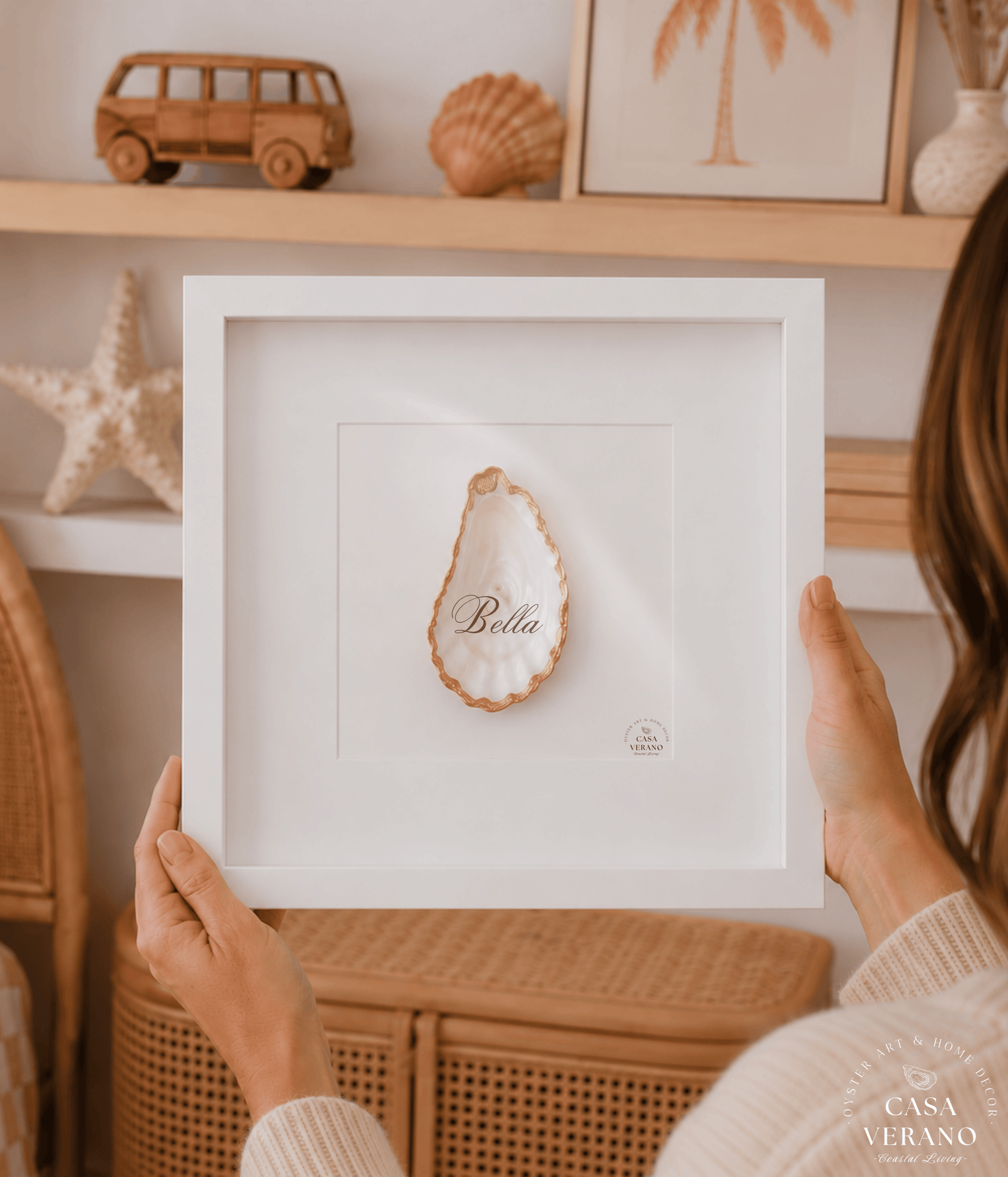 Verano No. 01 – Open Oyster | White Frame